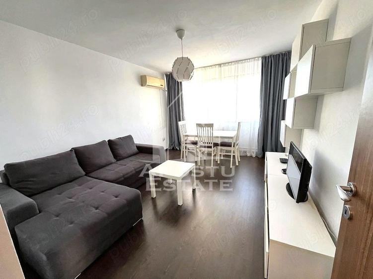 Apartament cu 3 camere decomandat, mobilat în Complex Studențesc