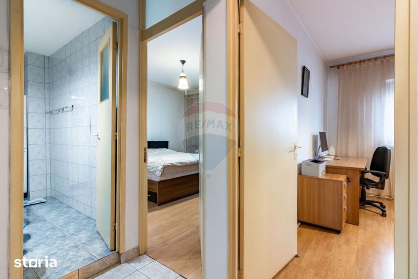 Apartament cu 3 camere, mobilat în Nerva Traian