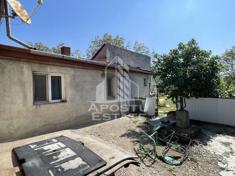 Casă individuală cu 3 camere cu Canalizare în Dâmbovița