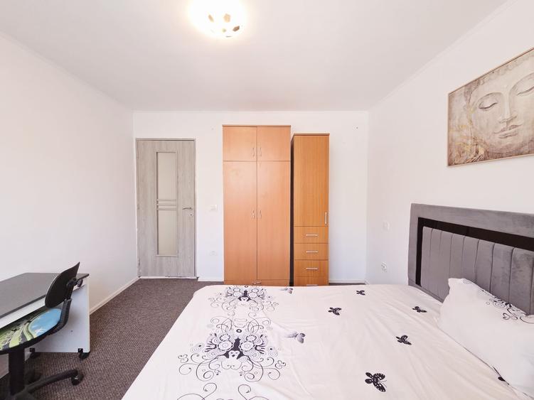 Apartament cu 2 camere decomandat în Mazepa 2