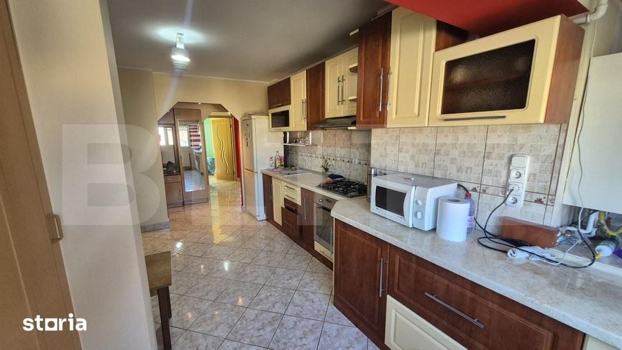 Apartament cu 3 camere în Dămăroaia