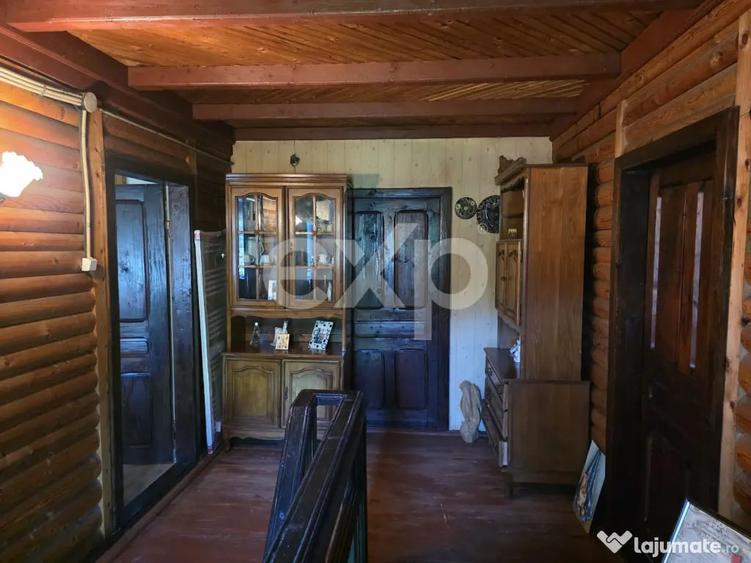 Casă cu 7 camere cu Teren 789 Mp în Voineasa