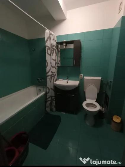 Apartament cu 2 camere decomandat în Florești