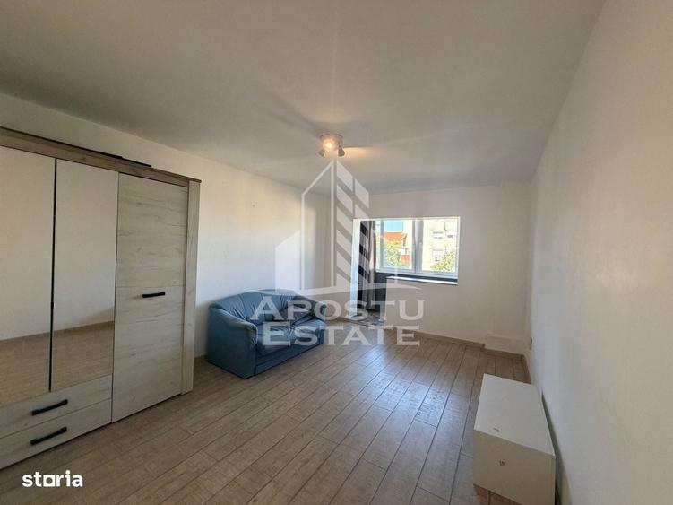 Apartament cu 3 camere de vanzare, renovat , Aradului, Timisoara - 2