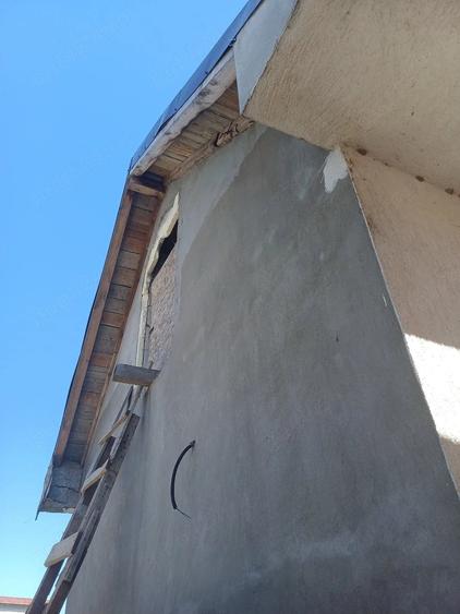 Casă cu Teren 100 Mp în Central