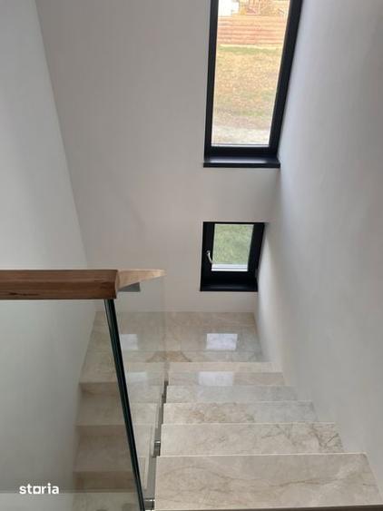 Casă cu 4 camere cu Teren 130 Mp în Rediu