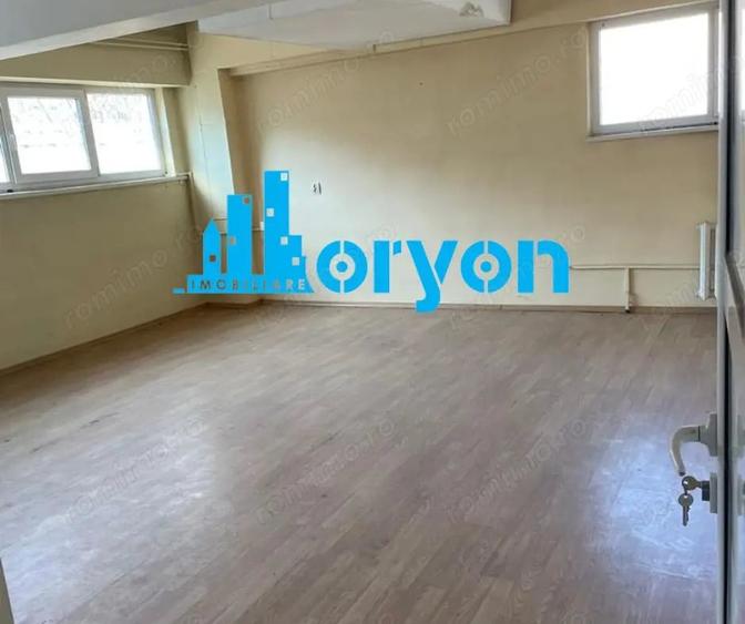 Spațiu comercial, de 353 mp, în Central