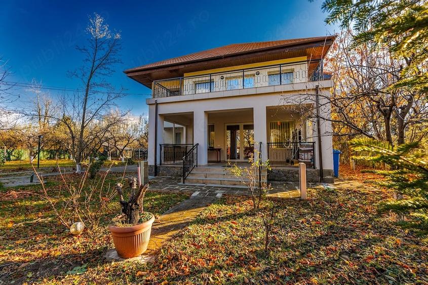Casă cu 6 camere cu Teren 567 Mp în Central