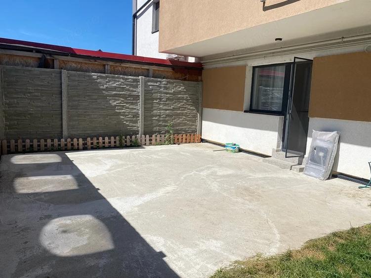 Apartament cu 2 camere decomandat în Giarmata