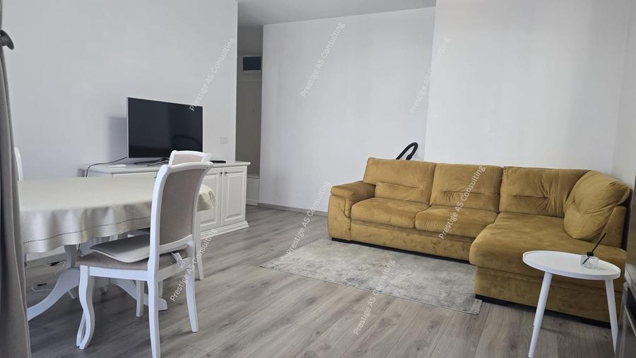 Apartament cu 3 camere decomandat, mobilat în Central