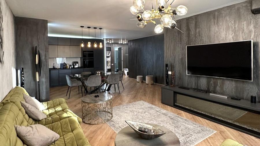 Apartament cu 3 camere decomandat, mobilat în Pipera