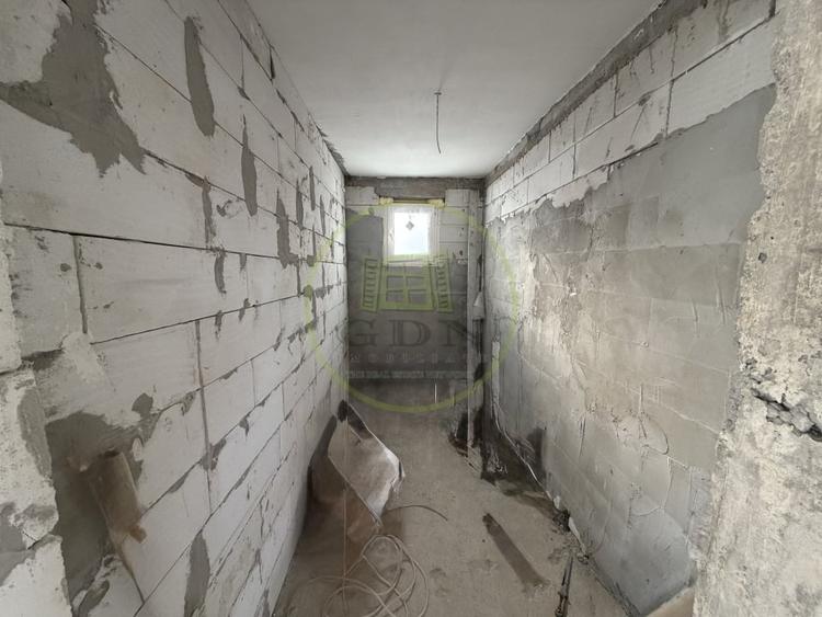 Casă individuală cu 3 camere cu Canalizare în Preajba