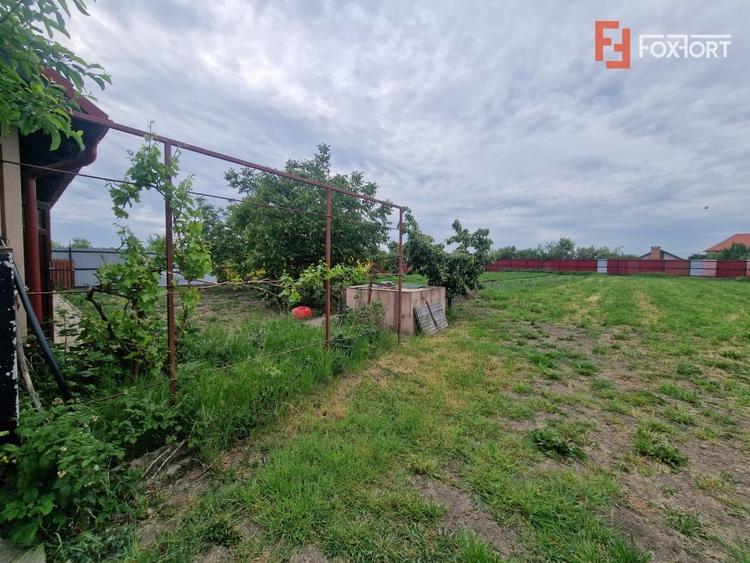 Casă individuală cu 5 camere cu Garaj în Izvin