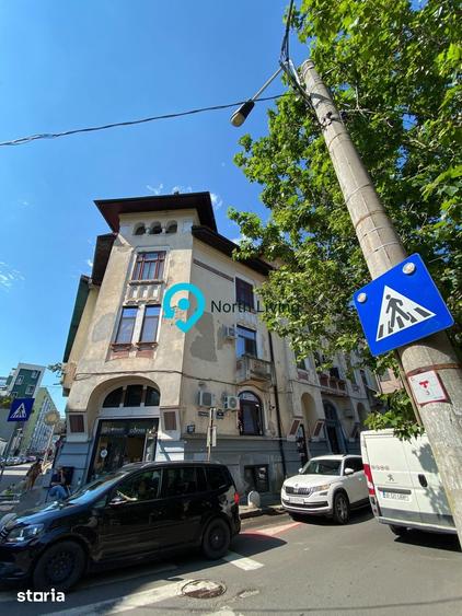 Apartament cu 3 camere în Centrul Civic