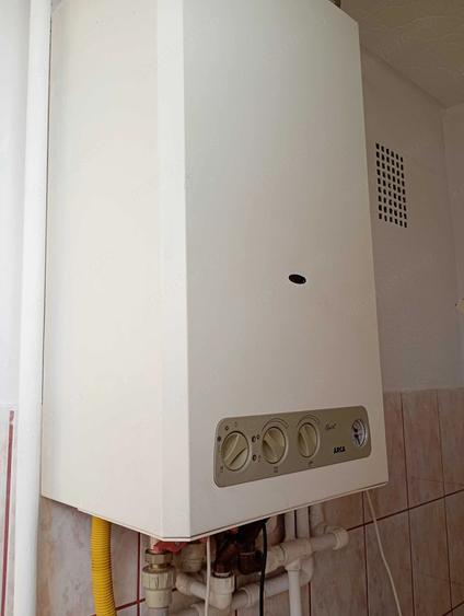 Apartament cu 2 camere semidecomandat în Cantemir