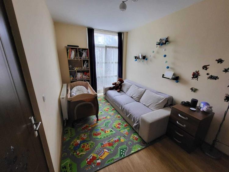 Apartament cu 2 camere semidecomandat în Florești