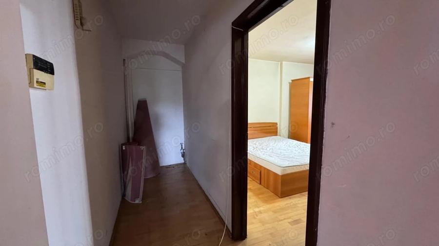 Apartament cu 3 camere în Telegrafului