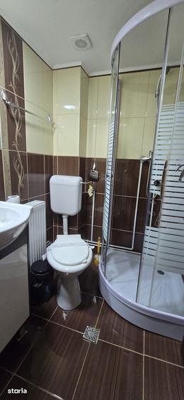 Casă cu Teren 806 Mp în Moroeni