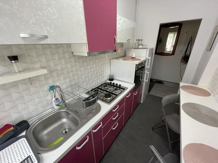 Garsonieră decomandată în Central