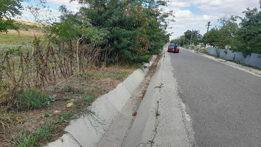 Teren de 2000 mp, în Exterior Vest