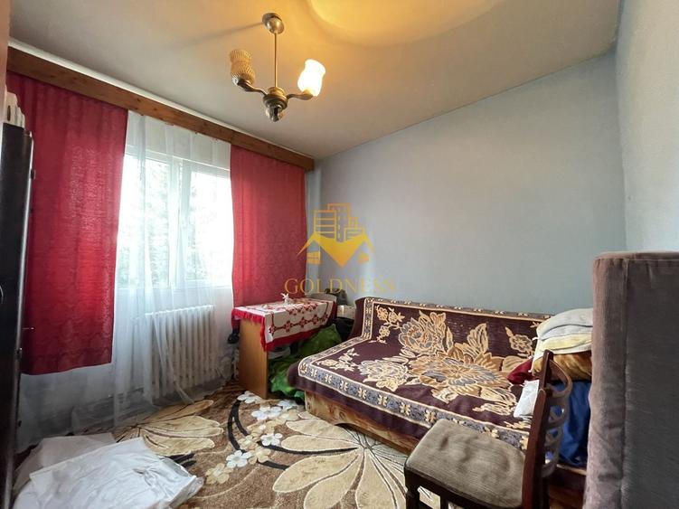 Apartament cu 3 camere semidecomandat în Mănăștur