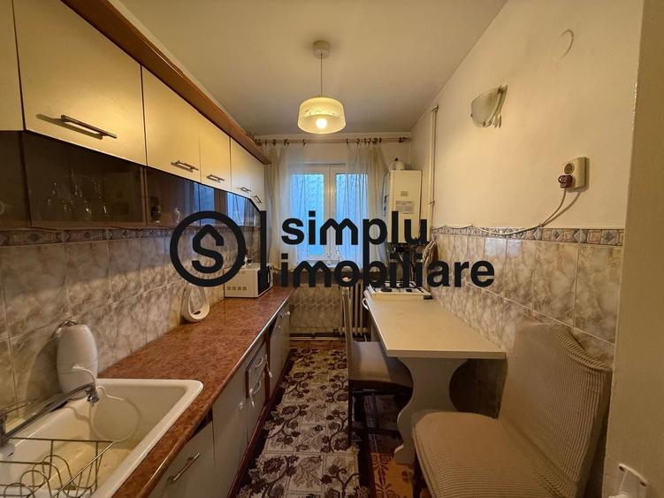 Apartament cu 3 camere decomandat, mobilat în 1 Mai