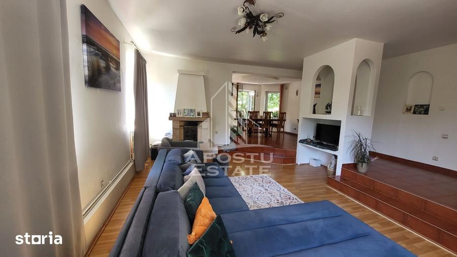 Casa individuala,4 camere,2 bai,garaj,Calea Aradului - 9