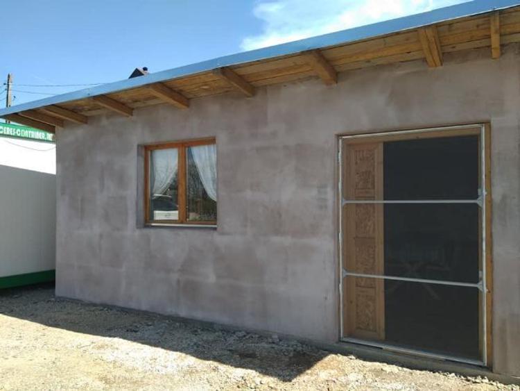 Casă cu 2 camere cu Teren 2000 Mp în Lilieci