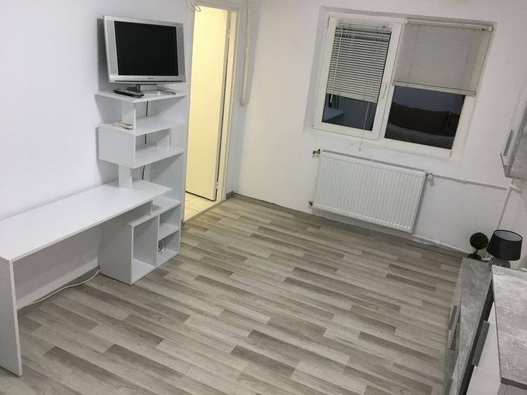 Garsonieră semidecomandată în Complex Studențesc