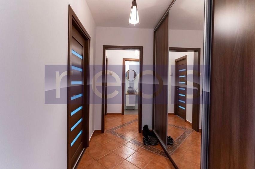 Apartament cu 3 camere semidecomandat, mobilat în 1 Decembrie 1918