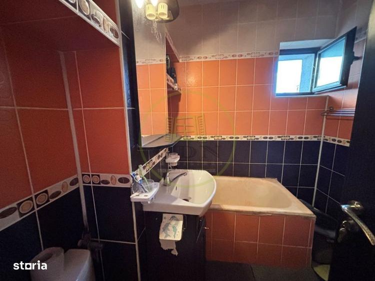 Apartament cu 4 camere decomandat, mobilat în Lăpuș