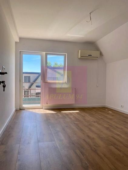 Duplex cu 4 camere cu Canalizare în Mogoșoaia