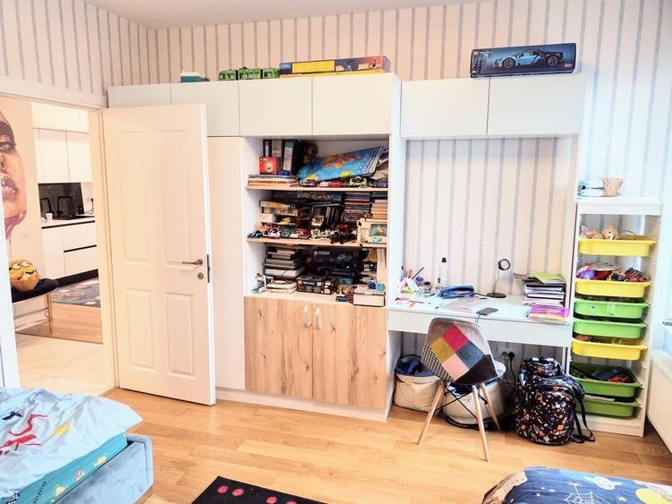Apartament cu 4 camere, mobilat în Splaiul Unirii