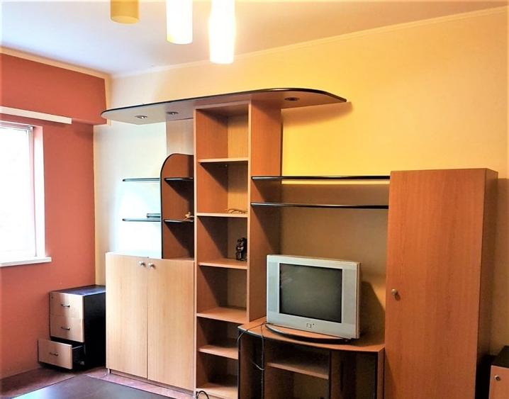 Apartament cu 2 camere decomandat în Brotăcei