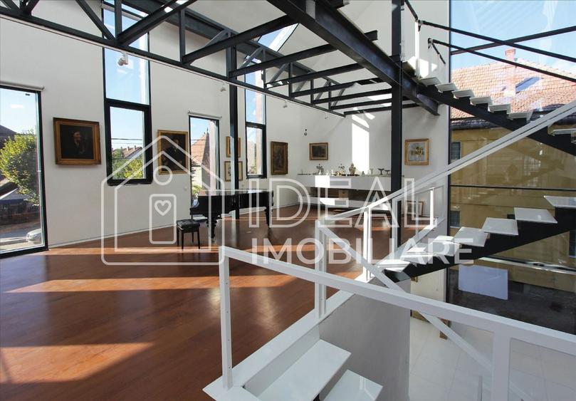 Casă individuală cu 7 camere cu Canalizare în Calea Dumbrăvii