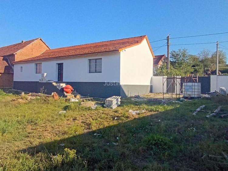 Casa 200 MP + 2.977 MP Teren |ntravilan