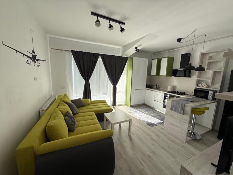 Apartament cu 2 camere decomandat, mobilat în Central