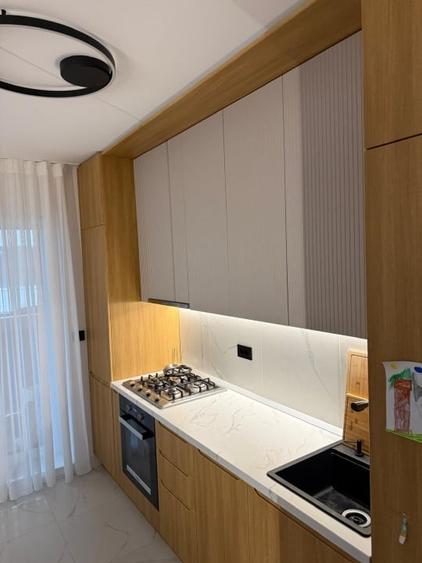 Apartament cu 3 camere decomandat, mobilat în Theodor Pallady