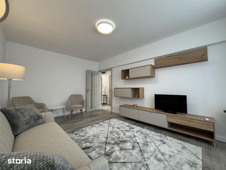 Apartament cu 3 camere în Tineretului