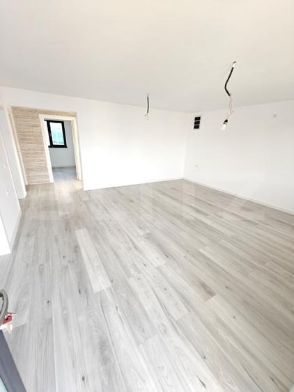 Casă individuală cu 4 camere cu Canalizare în Ștefăneștii Noi