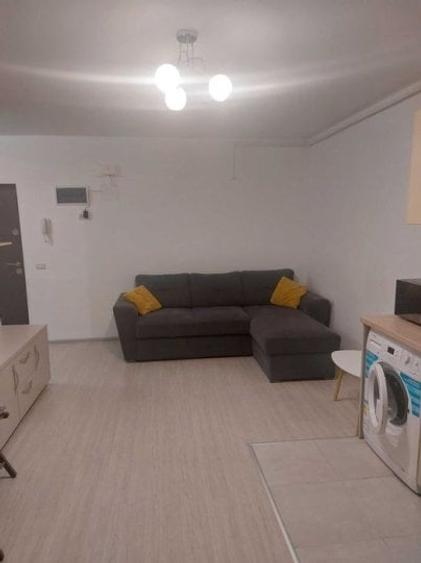 Garsonieră semidecomandată, mobilată în Titan
