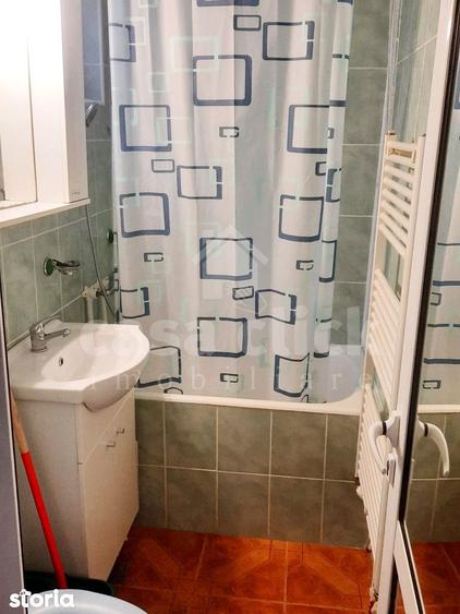 Apartament cu 2 camere semidecomandat, mobilat în Micro 21