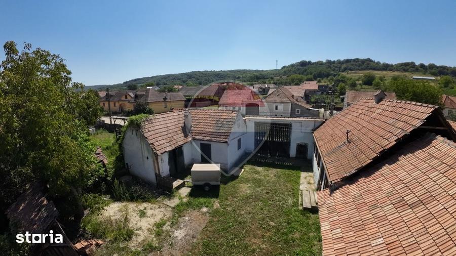 Casă cu 4 camere cu Teren 1169 Mp în Șeica Mică