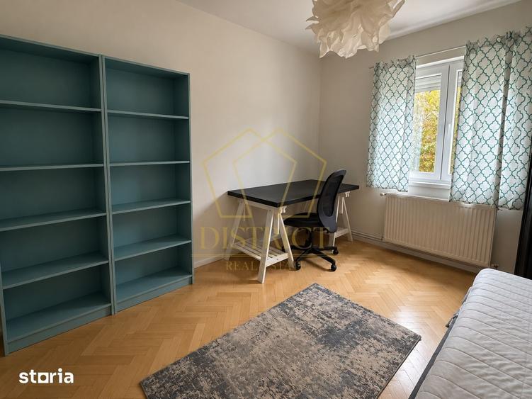 Apartament cu 3 camere decomandat în Circumvalațiunii