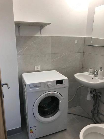 Apartament cu 3 camere decomandat în Rahova