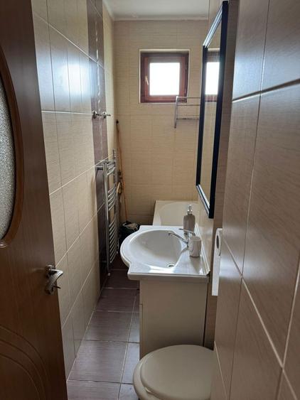 Apartament cu 2 camere nedecomandat în Nufărul