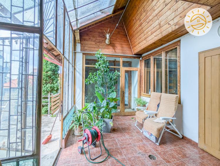 Casă cu 6 camere cu Teren 546 Mp în Centrul Istoric