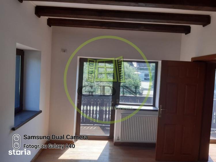 Apartament cu 3 camere, mobilat în Clăbucet