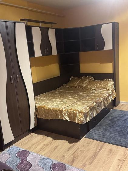 Apartament cu 2 camere decomandat în Craiovei