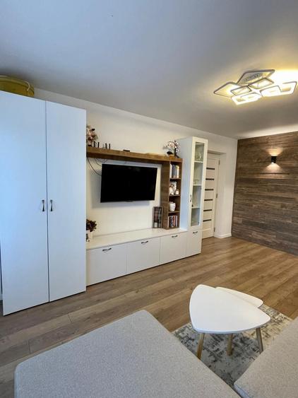 Apartament 2 camere decomandat etaj 3 din 7,lift, Renovare completa - 4